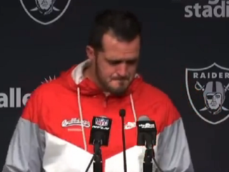 SAD NEWS Derek Carr, broke into tears annoying announce his resignation and departure leaving…