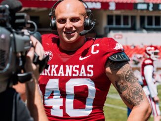 ESPN: Landon Jackson Re-signs with arkansas razorbacks, Inks 4-Year Contract Deal.