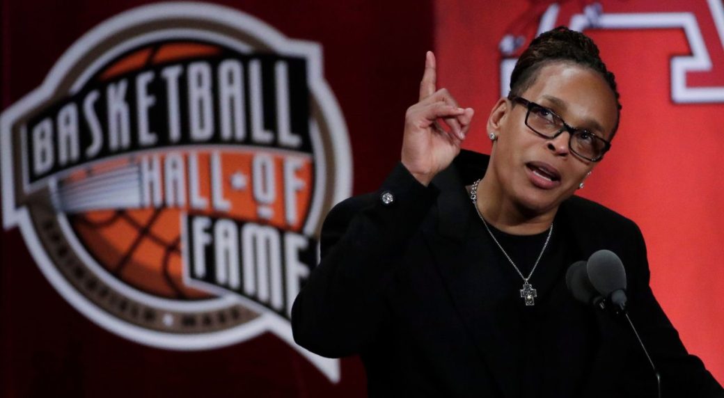 Chicago Sky Coach Teresa Weatherspoon Accepted A Tempting Lucrative Offer 0 million Contract From Rivals Team….