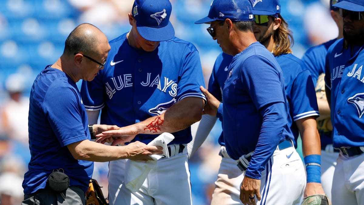 Toronto Blue Jays’ Star Player Suffers Career-Ending Injury in Devastating Loss to Boston Red Sox