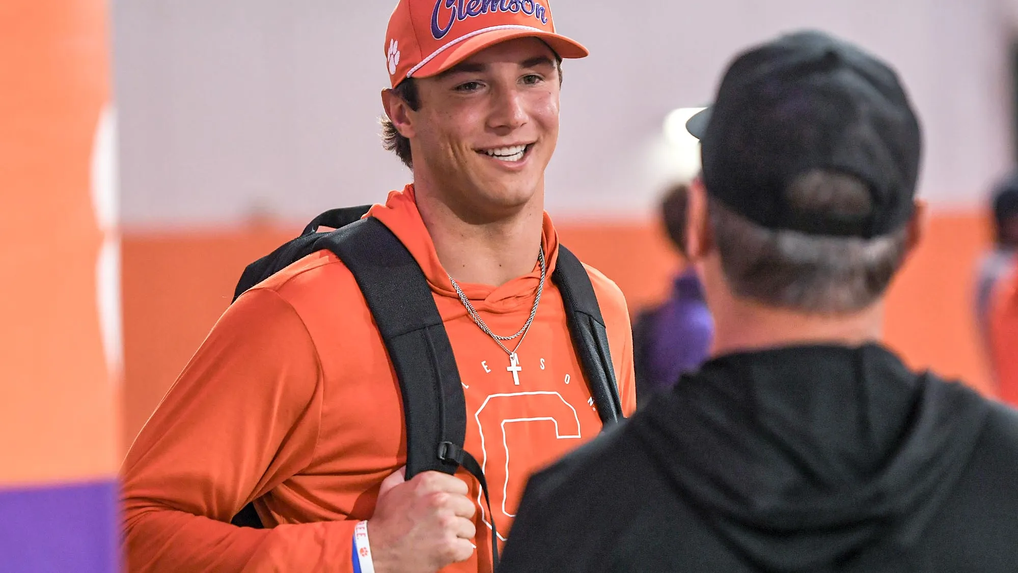 SAD NEWS :Clemson Tigers star  Cade Klubnik signed a new contract of .6 million to leave the the club after having an issue with the…..