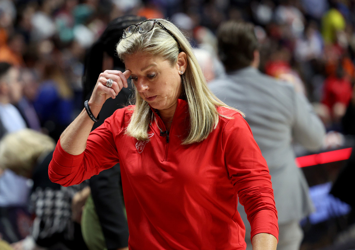 Indiana Fever Coach Christie Sides  Suspends Lexie Hull  for Team Policy Violation