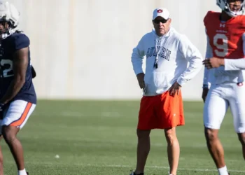 BREAKING: Auburn Football Set to Secure Three Jaw-Dropping Last-Minute Spring Transfer Portal Targets, Including Former Heisman Finalist and Elite SEC QB, Shaking Up College Football Landscape!